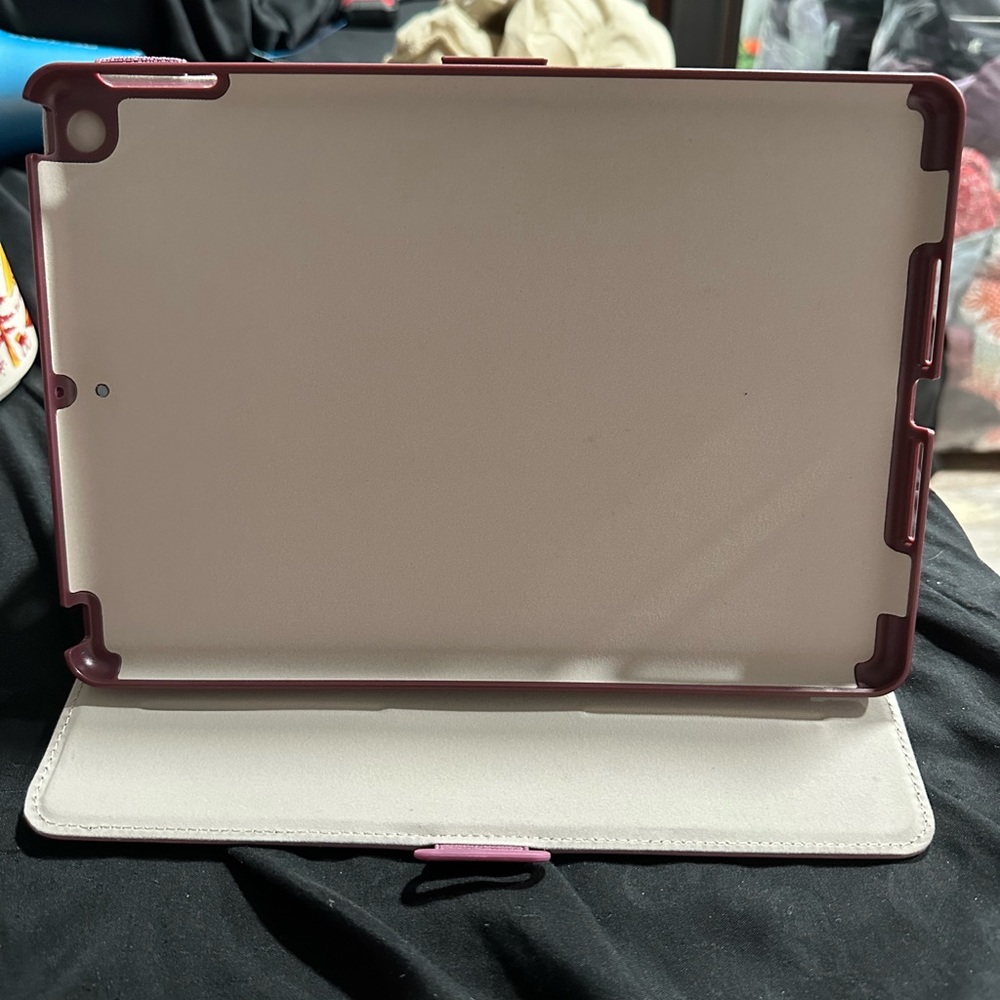 Case for IPad - Picture 3 of 4